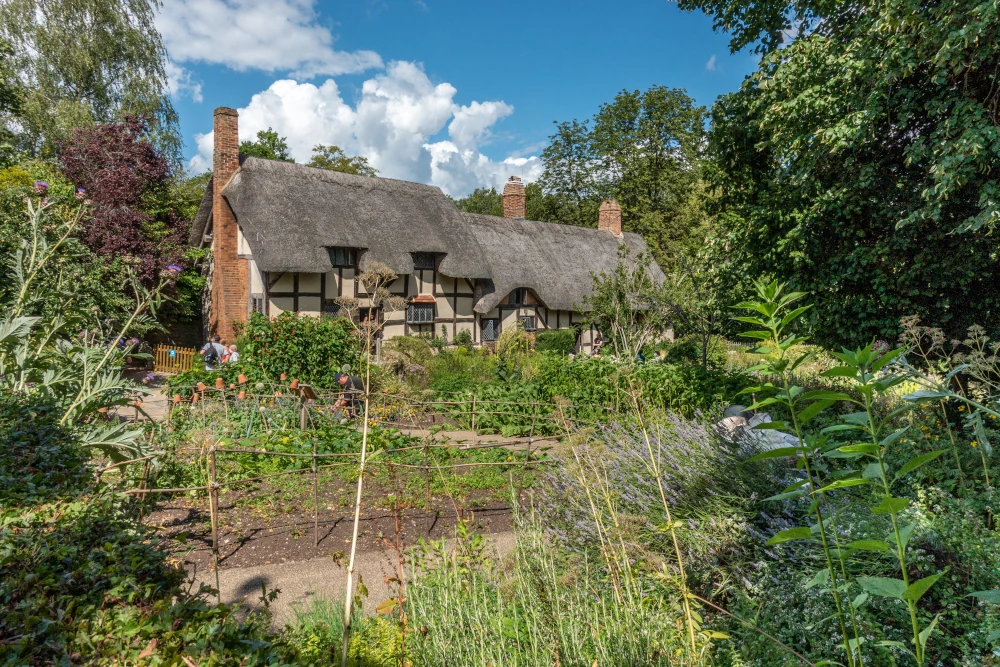 An image of a house in Stratford Upon Avon